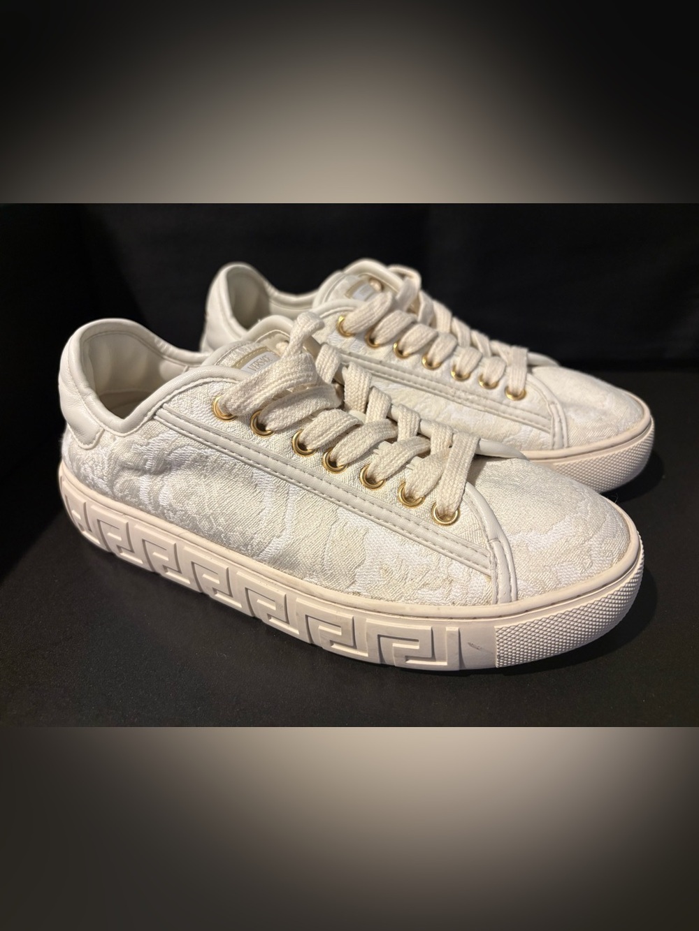 Versace Barocco Greca sneakers in the white/cream/gold